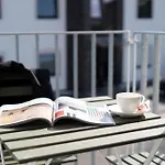 Schicke In I Home2share Bonn