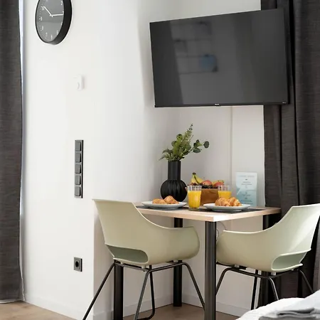 Schicke In I Home2share Apartament *