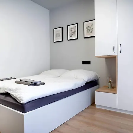 Apartament Schicke In I Home2share