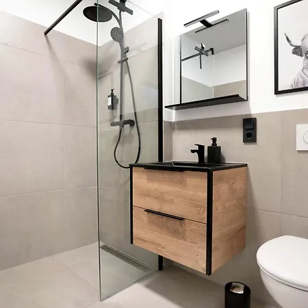 Apartament Schicke In I Home2share *