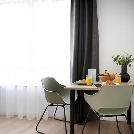 Apartament Schicke In I Home2share